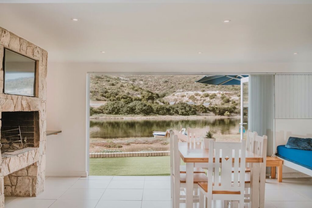 Aloha 2 - Accommodation Lodge in Stilbaai